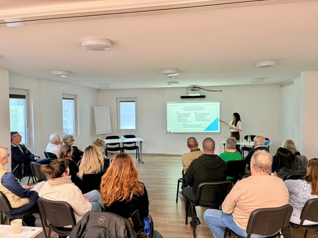 Fachvortrag von Dre Laura Moi mit Powerpointpräsentation